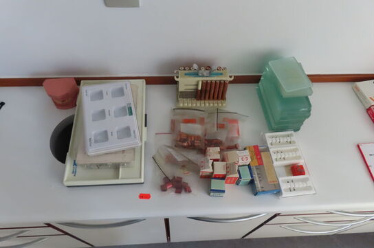 Diverse tandlægeudstyr