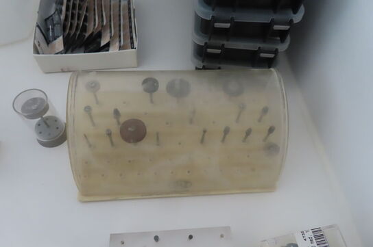 Diverse tandlægeudstyr