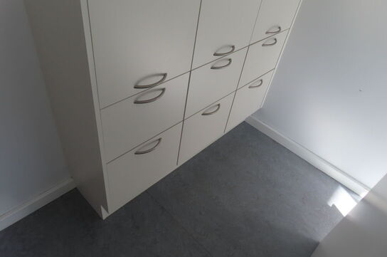 2 stk. Tandlæge møbler