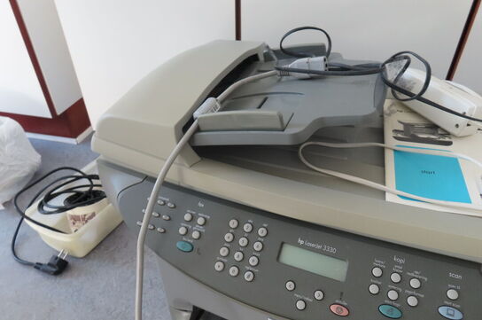 Printer HP  LASERJET 3330