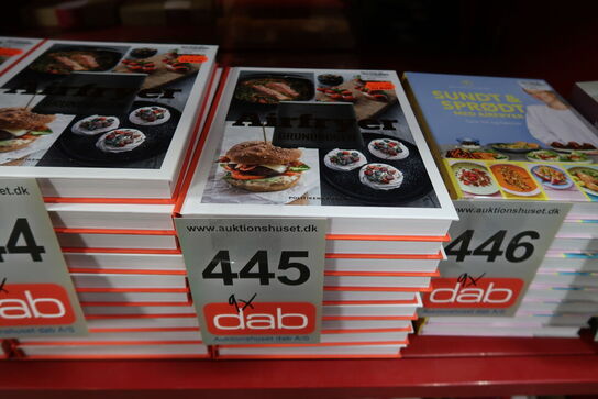 9 stk. Airfryer-grundbogen af Britt Andersen