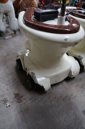 2 stk. Elektriske toiletvogne