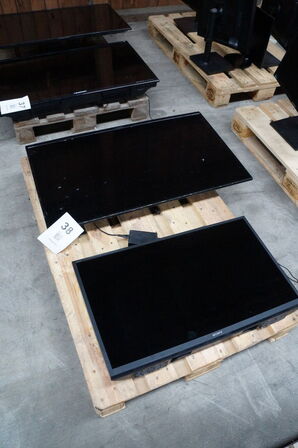 2 stk. Fjernsyn SAMSUNG & SONY