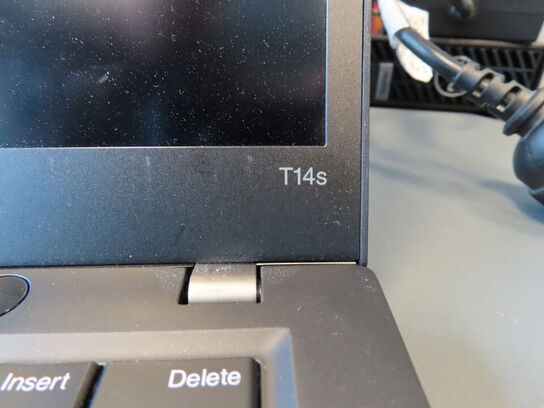 Bærbar computer LENOVO T14s Gen 1