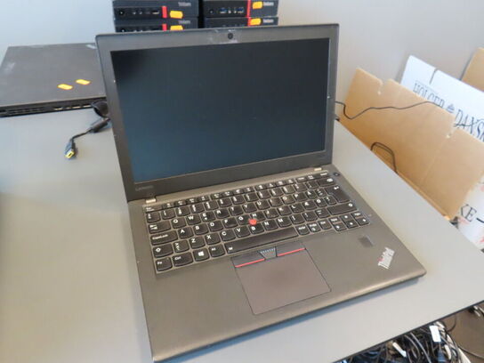 Bærbar computer LENOVO X270