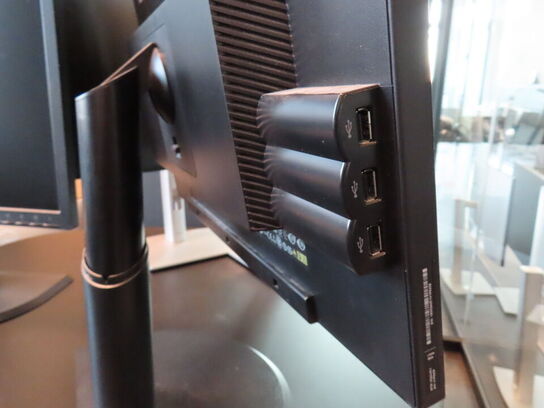 2 stk. computerskærme LENOVO LT2323pwA