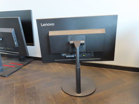 2 stk. computerskærme LENOVO Thinkvision F16238FT0