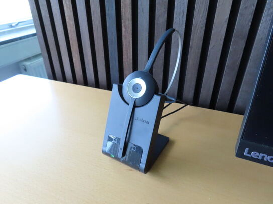 27" monitor, LEVOVO L27i-28, webcam, headset, tastatur og mus