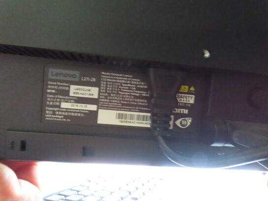 27" monitor, LEVOVO L27i-28, webcam, headset, tastatur og mus