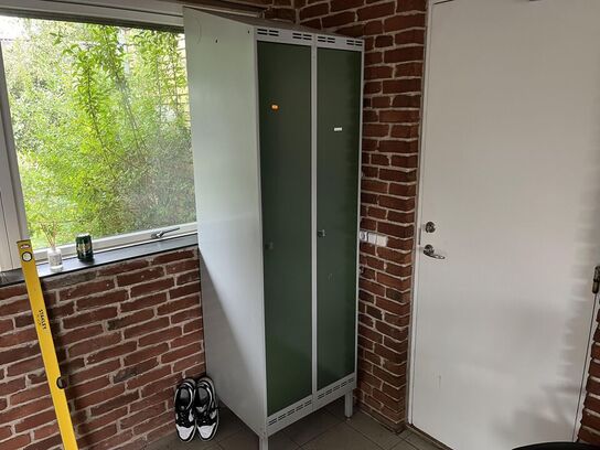 Omklænings skabe 