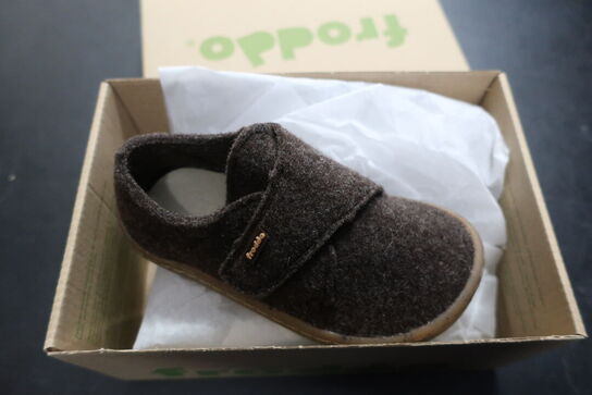 Hjemmesko FRODDO Barefoot Wooly Slippers G1700341-3 Brown Str: 24
