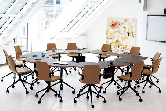 16 stk. Foldeborde HOWE AS400