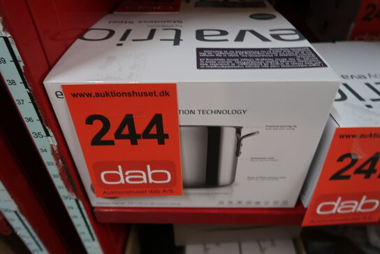 Eva Trio Stainless Steel gryde med keramisk belægning 4,8 liter