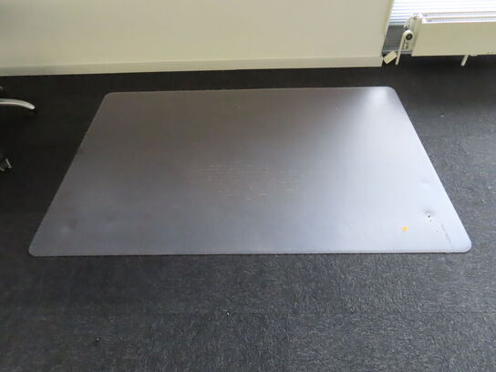 11 stk. underlag til skrivebordsstole