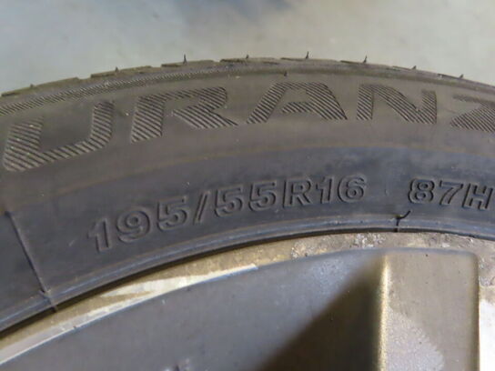 Alu fælge NISSAN med BRIDGESTONE dæk 195/55R16