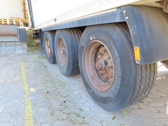 3-akslet køletrailer med Carrier Maxima 1200, inkl. div dæk og hjul