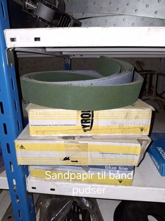 Sandpapir til båndpudser