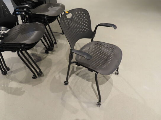 8 stk. Stabelbare stole på hjul. HERMAN MILLER