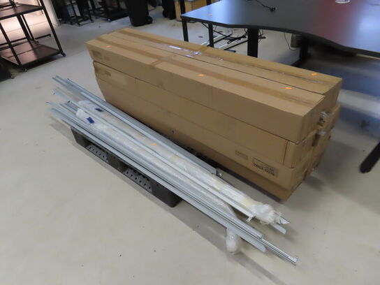 Palle med 8 stk cykelophæng  SPECIALIZED, og Matrixrammer i forsellige str.