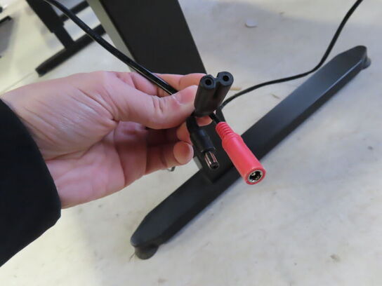 Hæve/sænkebord 180x90 cm (se beskrivelse)