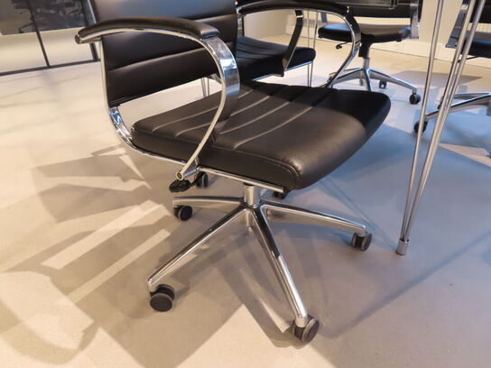 Konferencebord med 4 stole