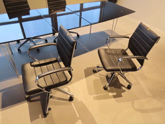 Konferencebord med 4 stole