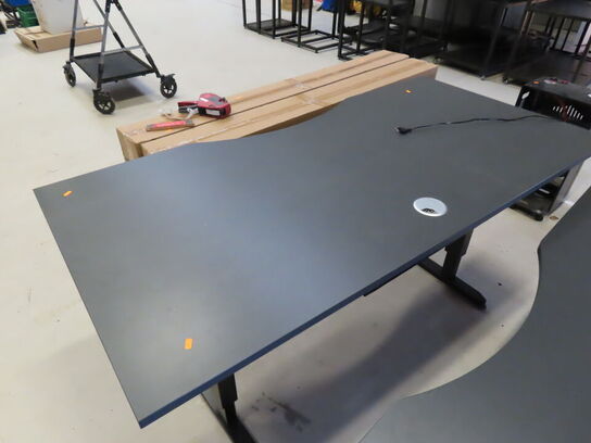 Hæve/sænkebord 180x90 cm