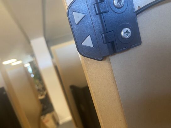 Fem hæve/sænkeborde 