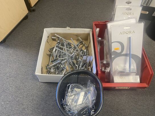 Parti toiletrulleholdere