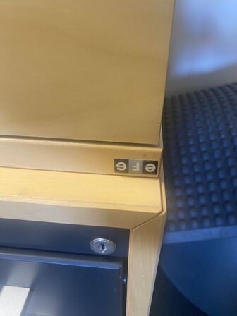 To skuffemoduler assorterede