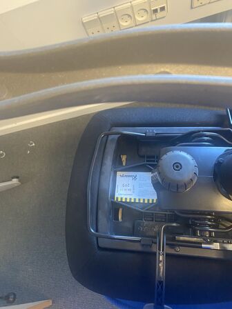 Seks kontorstole assorterede