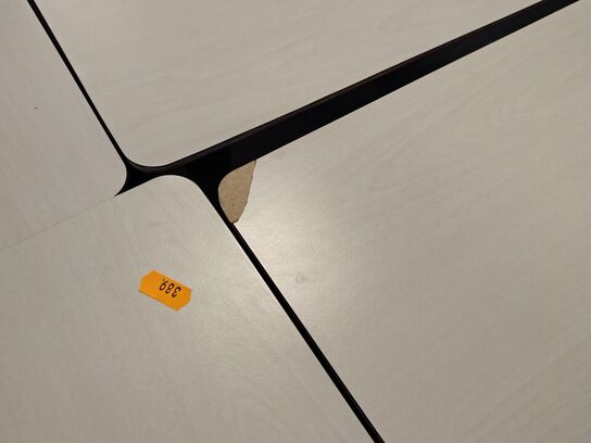 Fire mødeborde med hjul