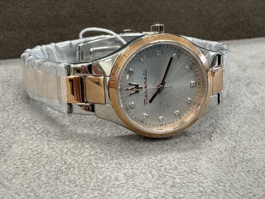 Armbåndsur  MASERATI ATTRAZIONE 30 MM 3H S/WHITE DIAL BR SS+RG