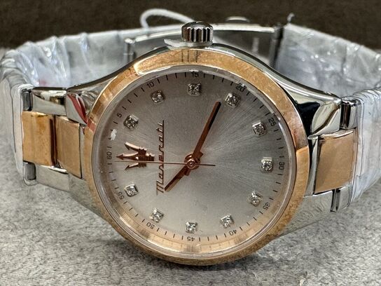 Armbåndsur  MASERATI ATTRAZIONE 30 MM 3H S/WHITE DIAL BR SS+RG