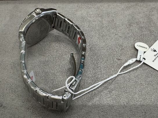 Armbåndsur  MASERATI VELOCITA 35 MM 3H BLUE DIAL SS BR