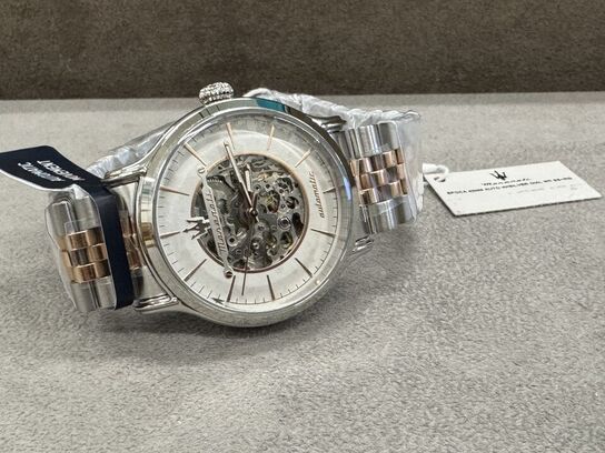 Armbåndsur  MASERATI EPOCA 42 MM AUTO W/SILVER DIAL BR SS+RG