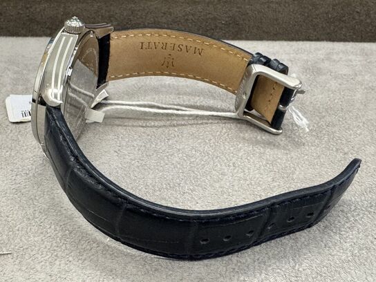 Armbåndsur  MASERATI CIRCUITO 44 MM SILVER/NAVY