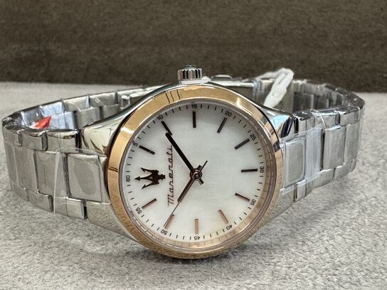 Armbåndsur  MASERATI ATTRAZIONE 30 MM 3H RG BEZ W MOP DI BR SS