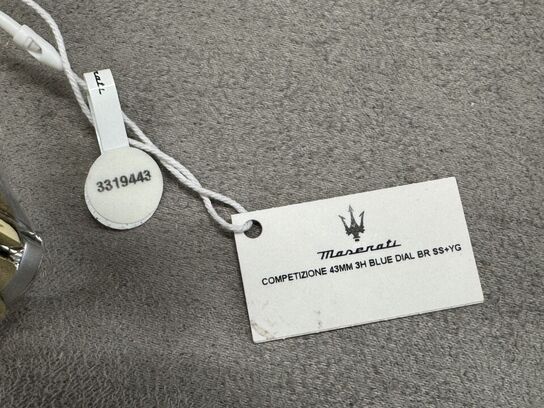 Armbåndsur  MASERATI COMPETIZIONE 43 MM 3H BLUE DIAL BR SS+YG