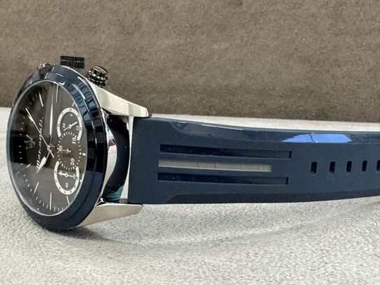 Armbåndsur  MASERATI TRAGURADO 45 MM CHR D GUN DIAL BLK+GUN PU