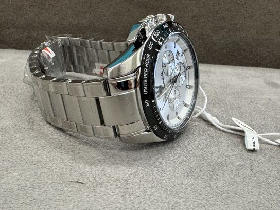 Armbåndsur  MASERATI TRAGUARDO 46 MM CHR W/SILVER DIAL BR SS