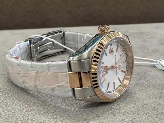 Armbåndsur  MASERATI COMPETIZIONE 31 MM 3H SILVE DIAL BR SS+RG