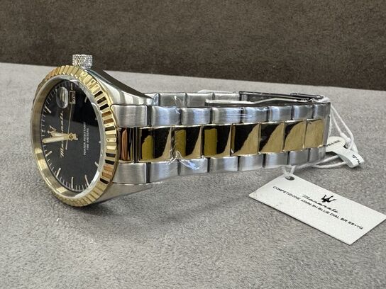 Armbåndsur  MASERATI COMPETIZIONE 43 MM 3H BLUE DIAL BR SS+YG