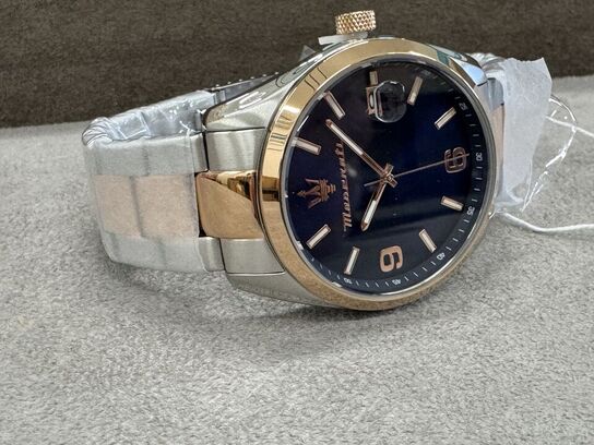 Armbåndsur  MASERATI ATTRAZIONE 43 MM BLUE 