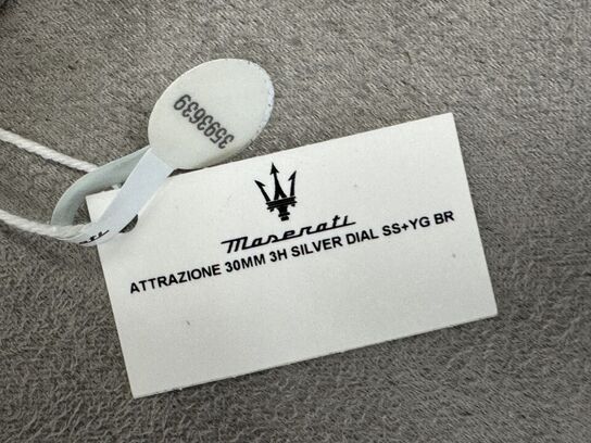 Armbåndsur  MASERATI ATTRAZIONE 30 MM 3H SILVER DIAL SS+YG BR