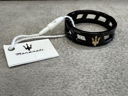 Fingerring MASERATI ICONIC RING W/ IP BLK&IP YG TRIDENT SZ27