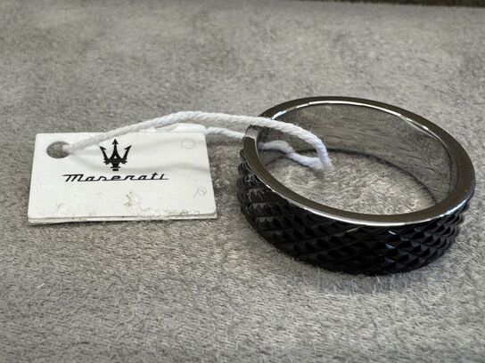 Fingerring MASERATI ICONIC RING BAND SS BLACK SZ27