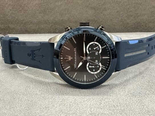 Armbåndsur  MASERATI TRAGURADO 45 MM CHR D GUN DIAL BLK+GUN PU