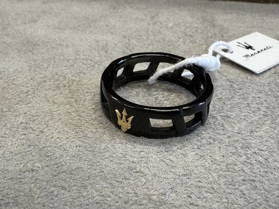 Fingerring MASERATI ICONIC RING W/ IP BLK&IP YG TRIDENT S19