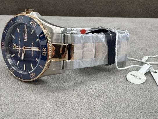 Armbåndsur  MASERATI COMPETIZIONE 43 MM AUTO BLUE DIA BR SS+RG